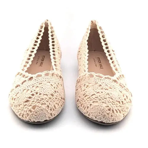 Fever Sole Women's Ivory Crochet Lace Ballet Flats Size 8.5 M Round Toe Shoes Fever Sole