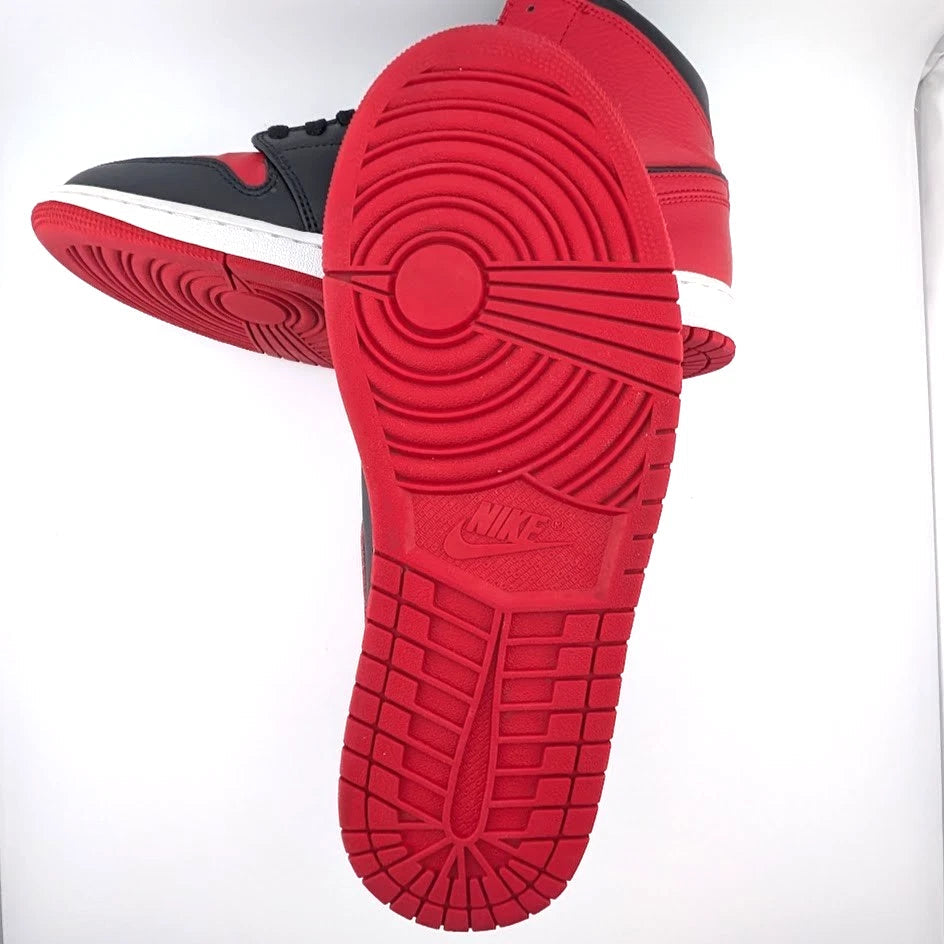 Nike Air Jordan 1 Mid Banned (2020) Blk Red Wht 554724-074 Men's Size 10.5 S SoleComfort.shoes